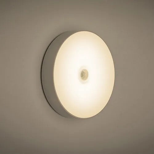 Luminária LED recarregável com sensor de movimento. Foto 1 do produto.