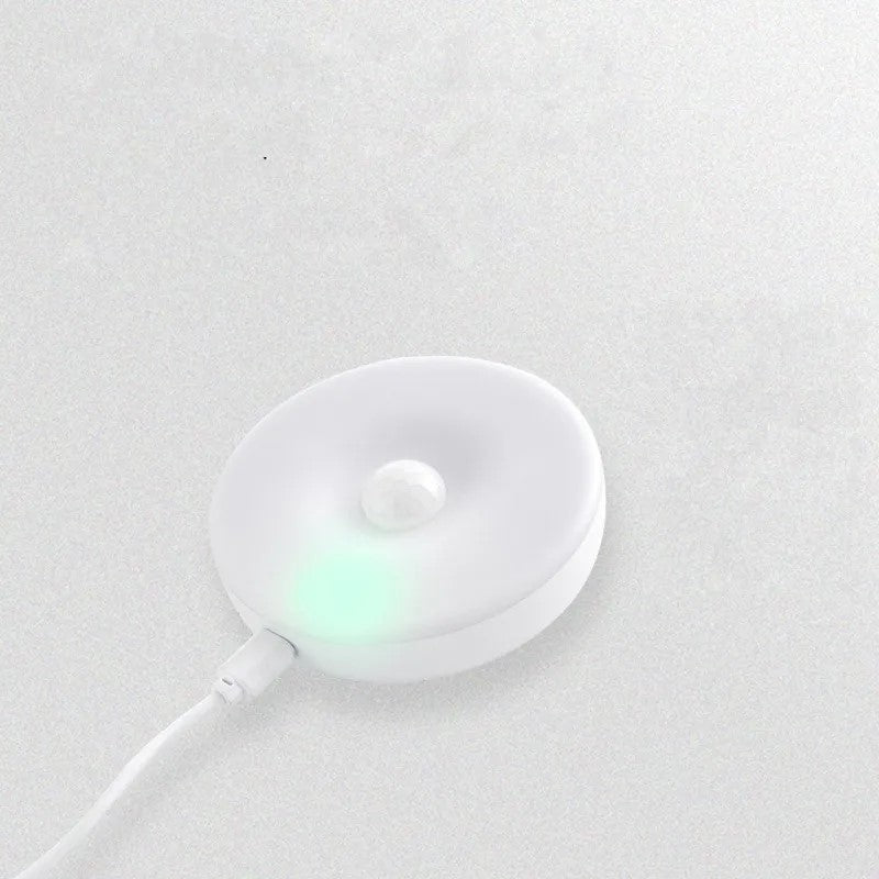 Luminária LED recarregável com sensor de movimento. Foto 2 do produto.