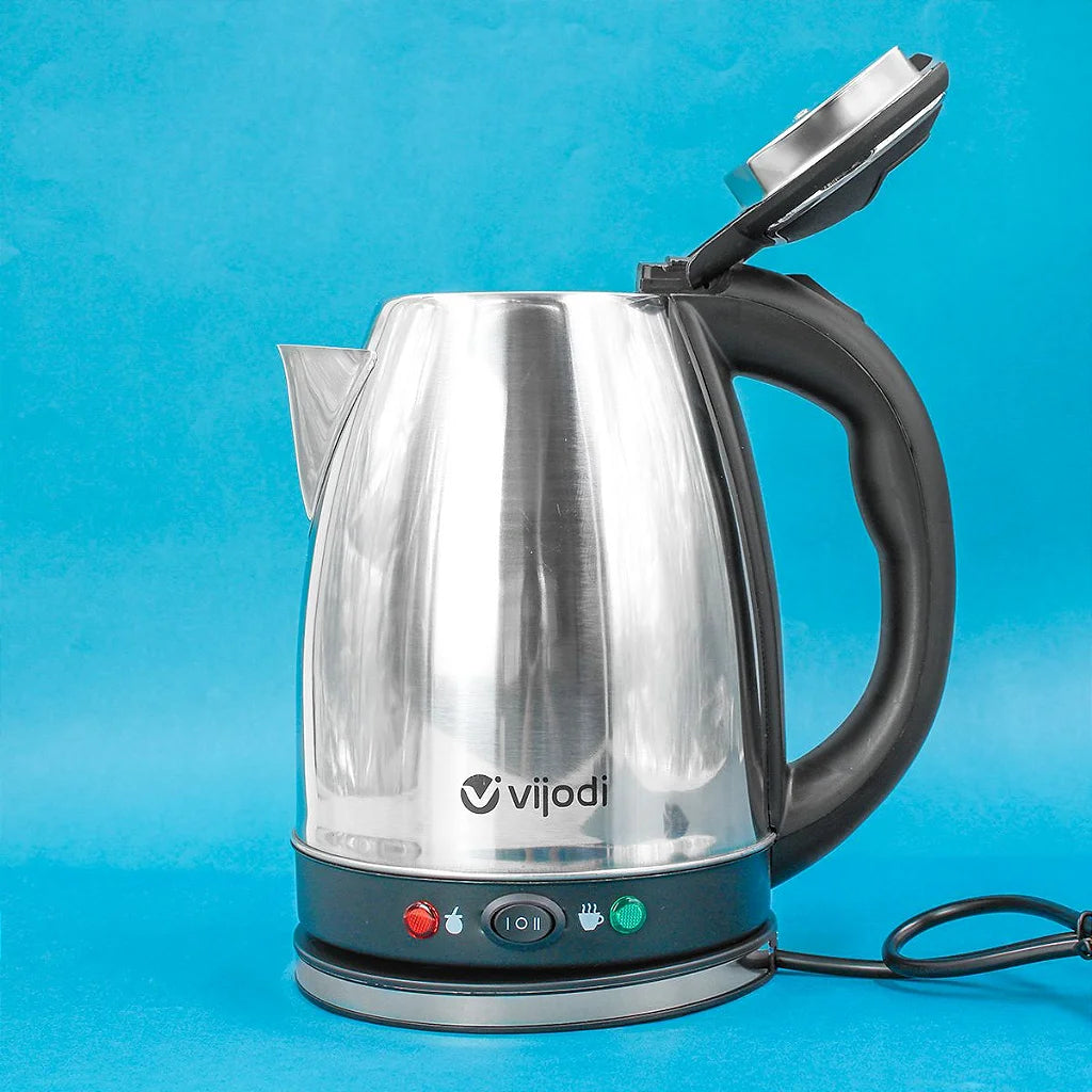 Chaleira elétrica de aço inox 2 litros 1500 W 110 V. Foto 4 do produto.