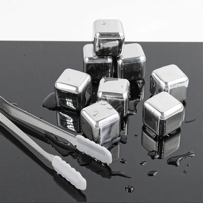 Cubos de aço inox para bebidas com pegador, kit de 8. Foto 2 do produto.