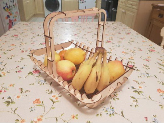 Cesta de frutas em MDF com alça. Foto 2 do produto.