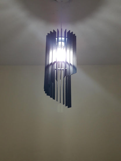 Luminária pendente Mística em MDF, Cor: Preto. Foto 2 do produto.