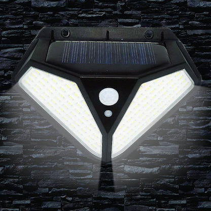 Luminária solar de parede com sensor e 102 LEDs. Foto 2 do produto.