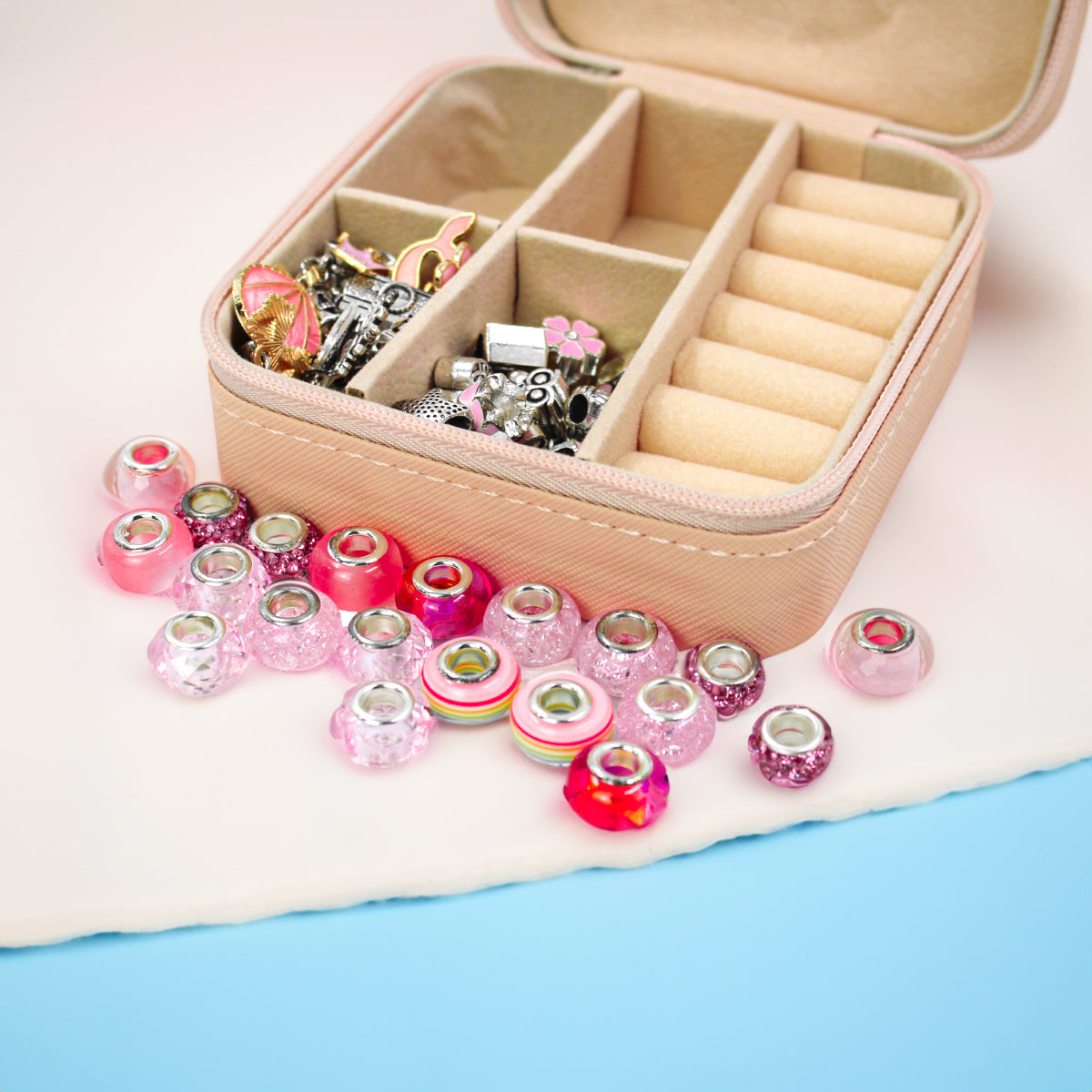Kit de porta-joias portátil com miçangas, rosa. Foto 1 do produto.