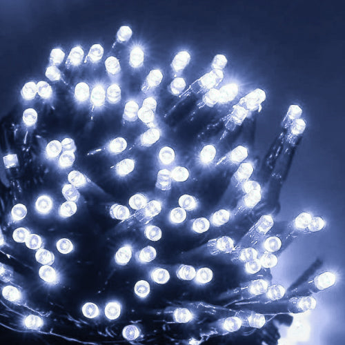 Cordão de 100 LEDs em formato de gota, 10 m, fio preto, branco frio. Foto 1 do produto.