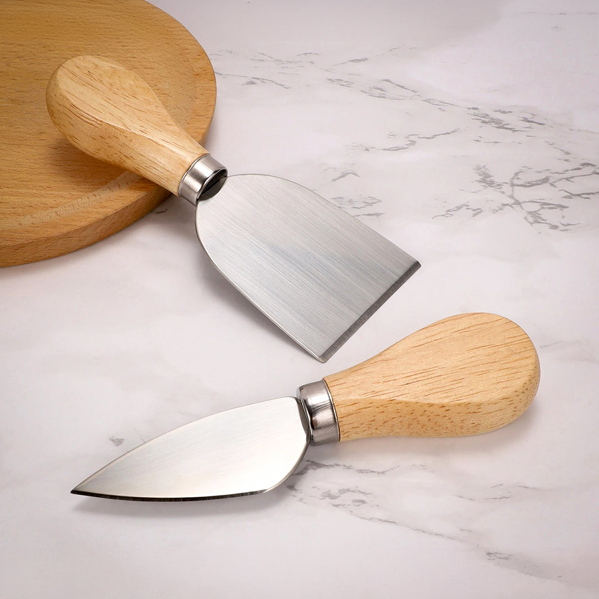 Jogo de utensílios para queijo em inox com 4 peças. Foto 3 do produto.